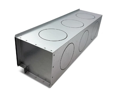 UNIBOX z widocznymi okrągłymi nacięciami pod przyłącza od góry i od boku